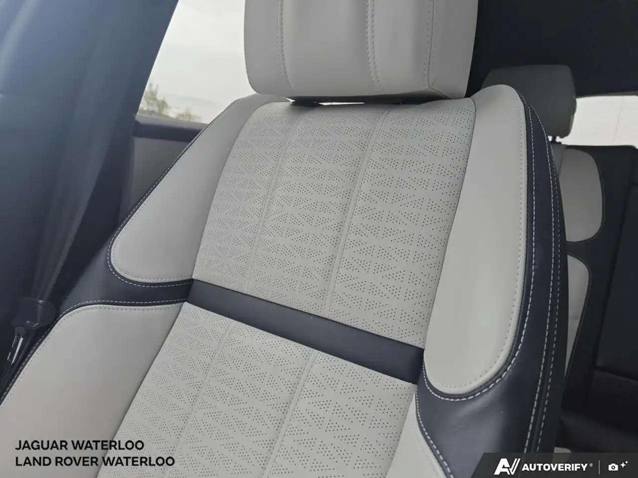 Land Rover Range Rover Velar снимка Land Rover Range Rover Velar