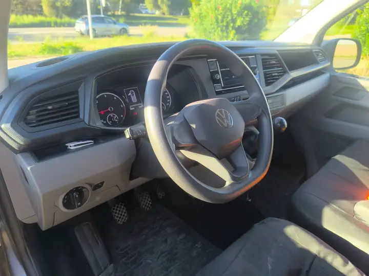 Volkswagen Transporter 2021, foto 4