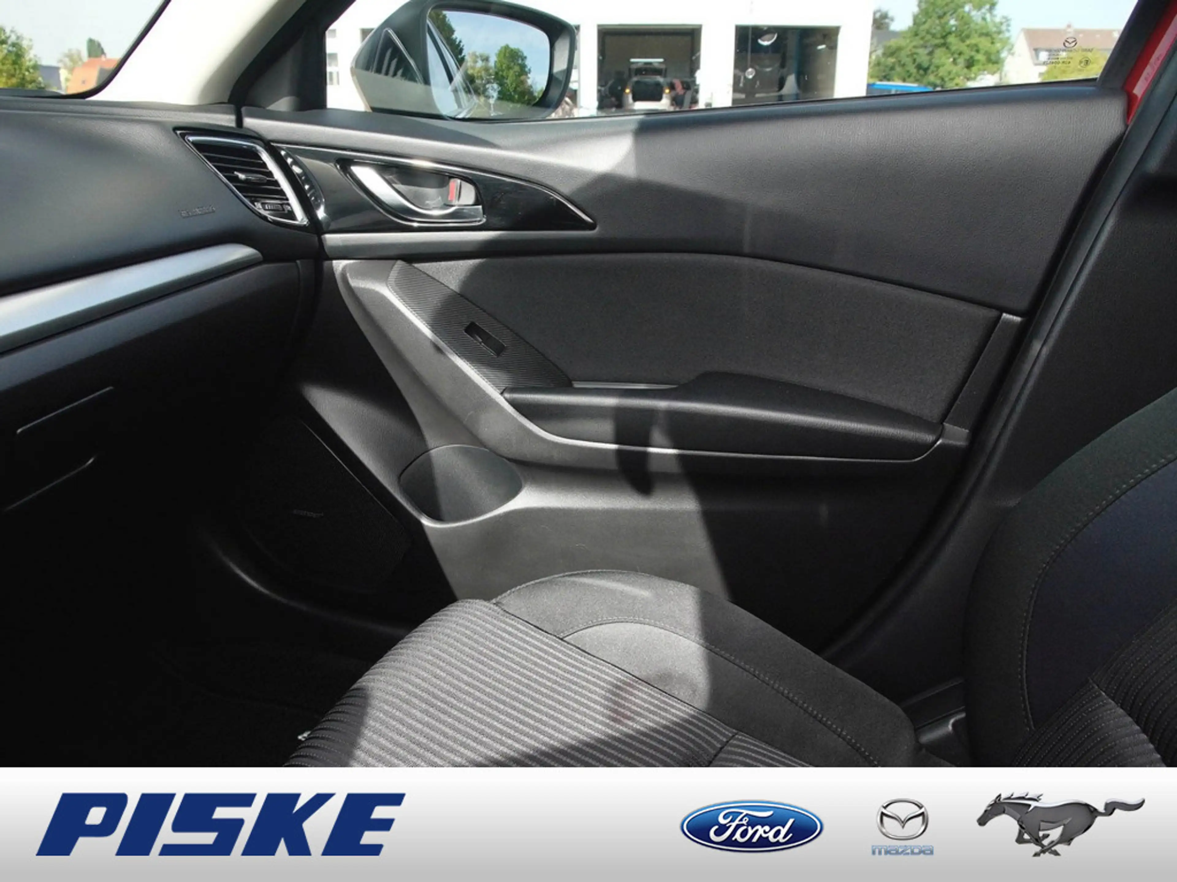 Mazda 3 Sports-Line KEYLESS PDC SHZ XENON BOSE HUD — photo 13
