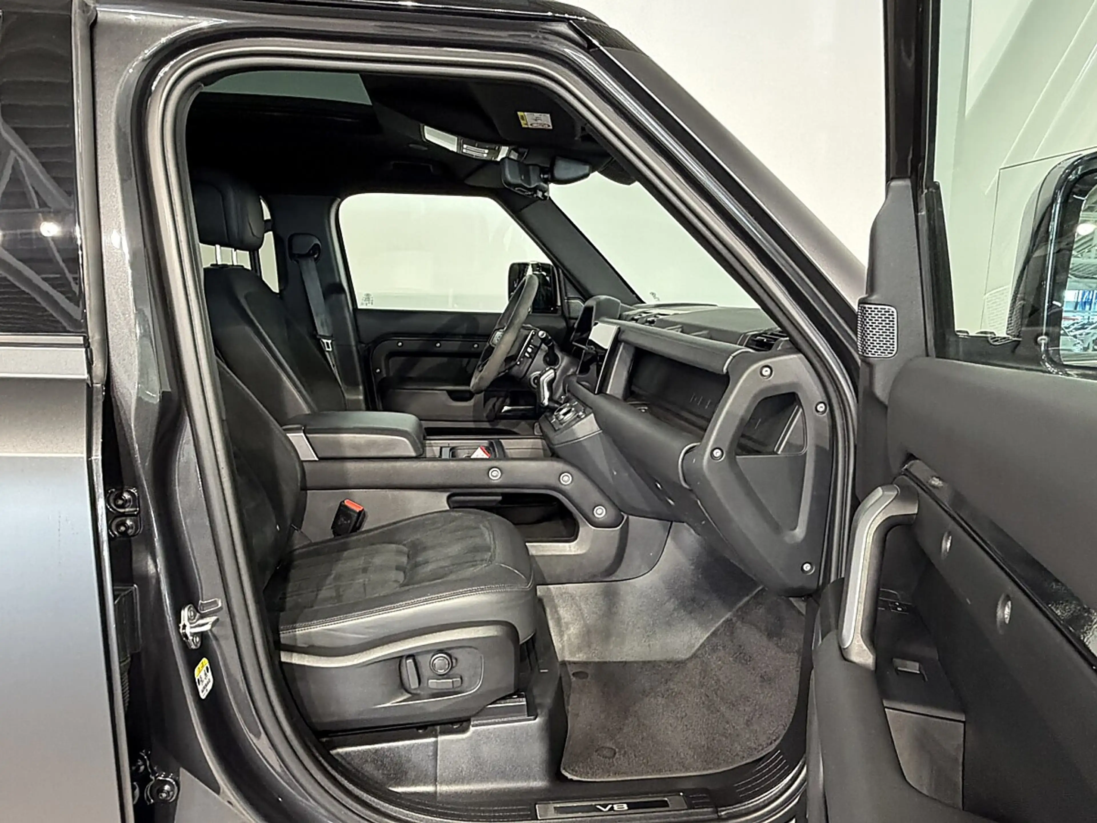 Land Rover Defender 110 Carpathian Edition P525 AWD Aut. — photo 10