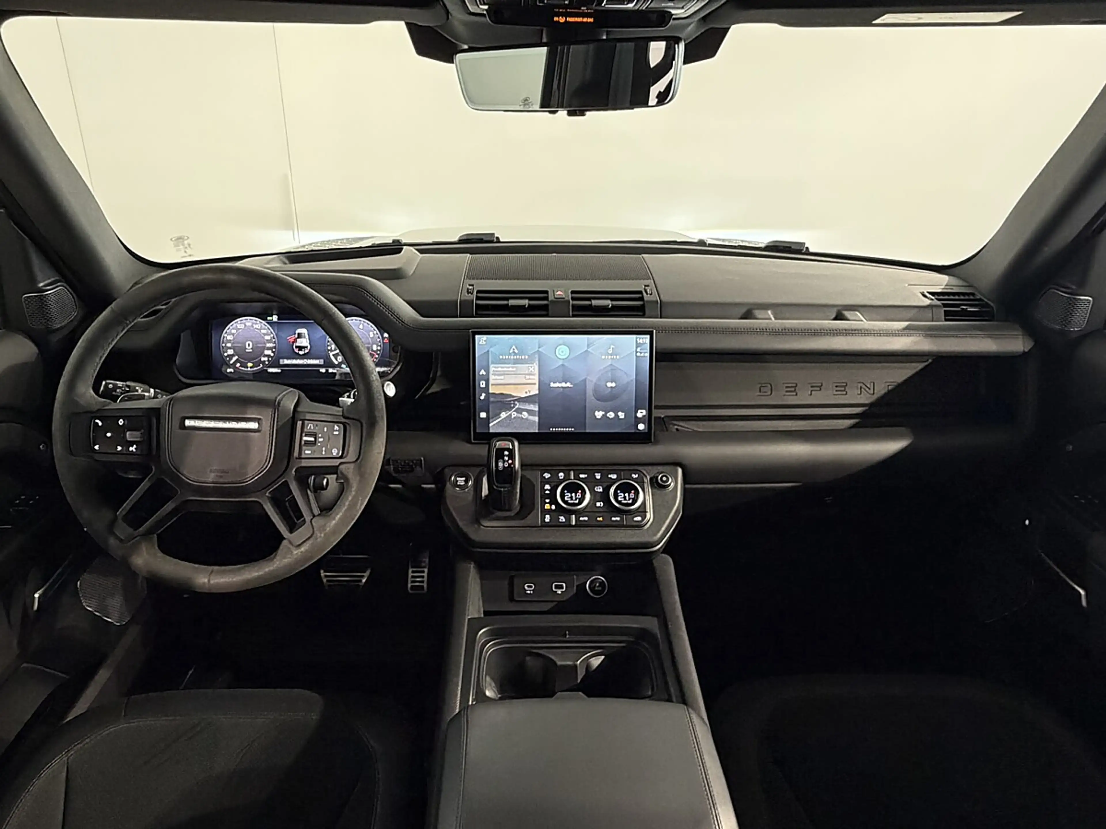 Land Rover Defender 110 Carpathian Edition P525 AWD Aut. — photo 14