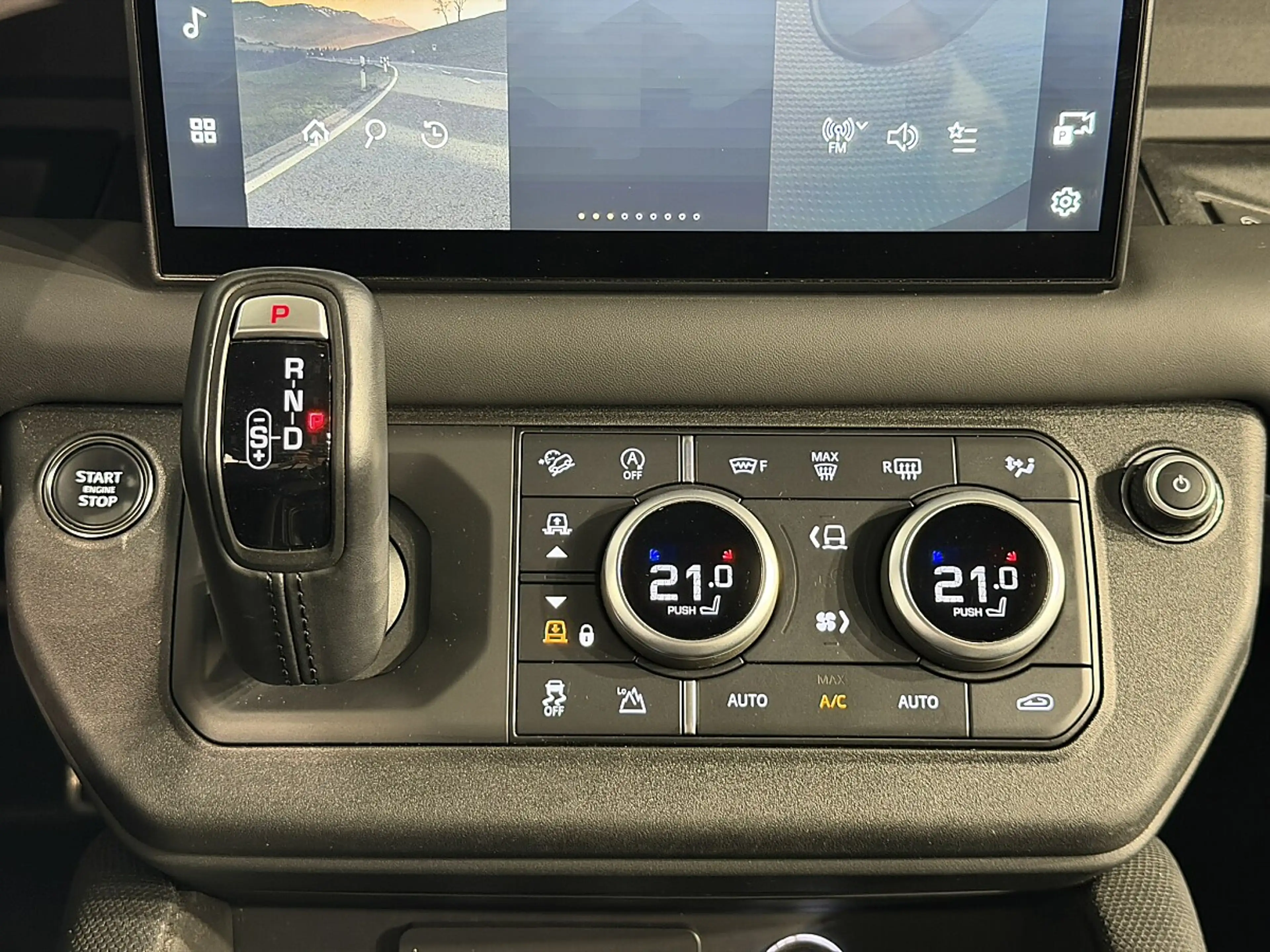 Land Rover Defender 110 Carpathian Edition P525 AWD Aut. — photo 15