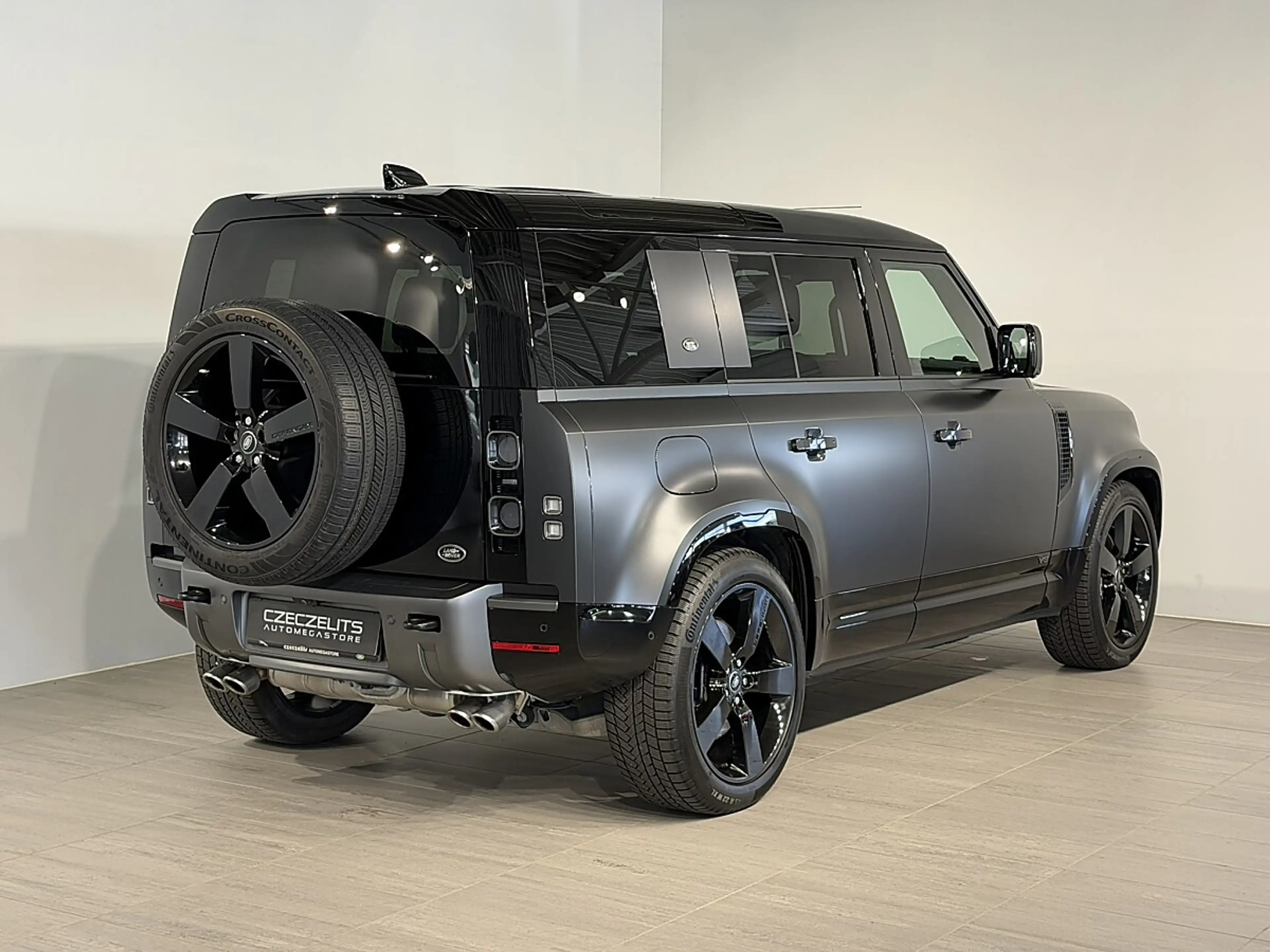 Land Rover Defender 110 Carpathian Edition P525 AWD Aut. — photo 4