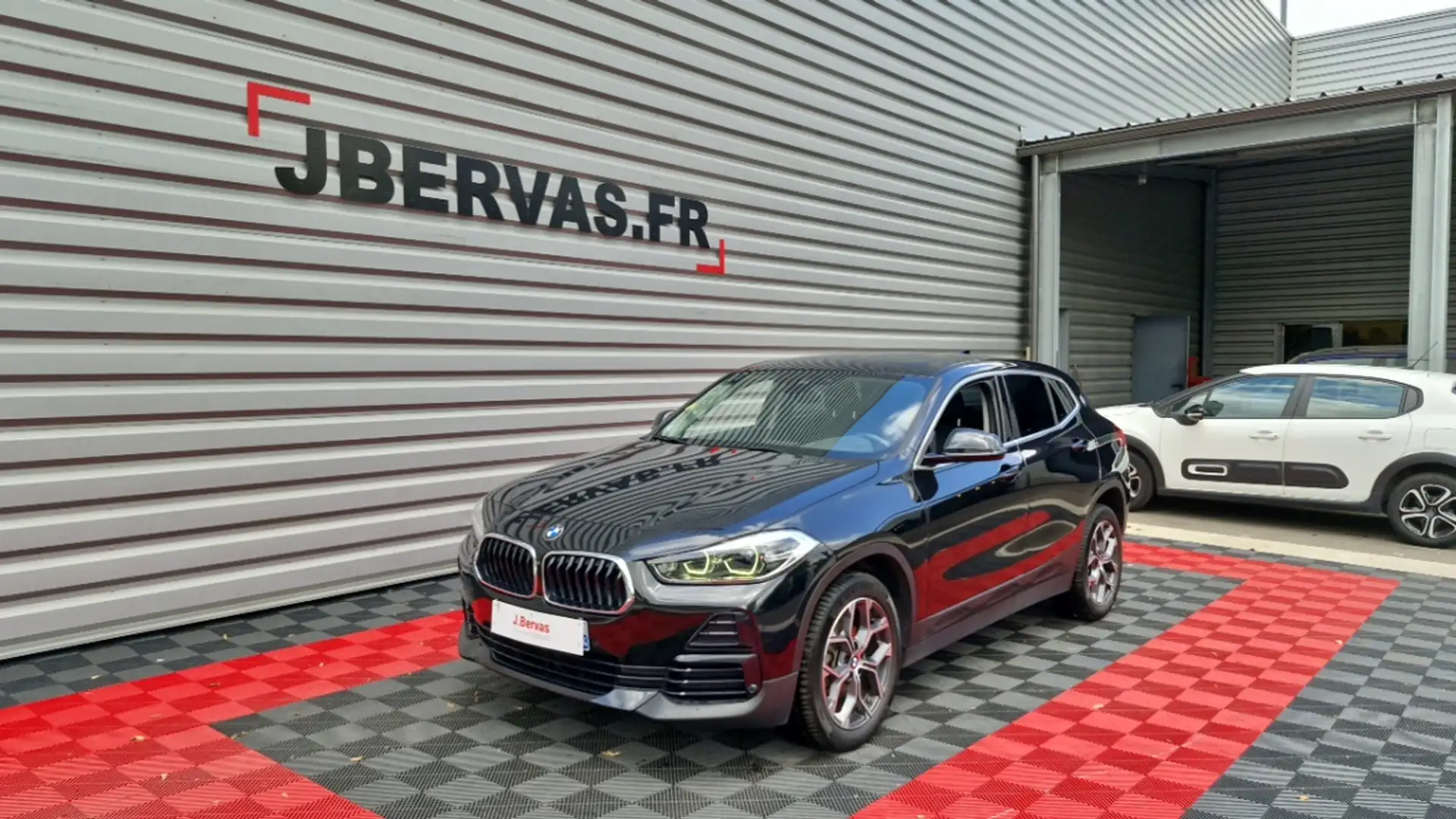 BMW X2 sDrive16d Business Design DKG7 Noir - 1