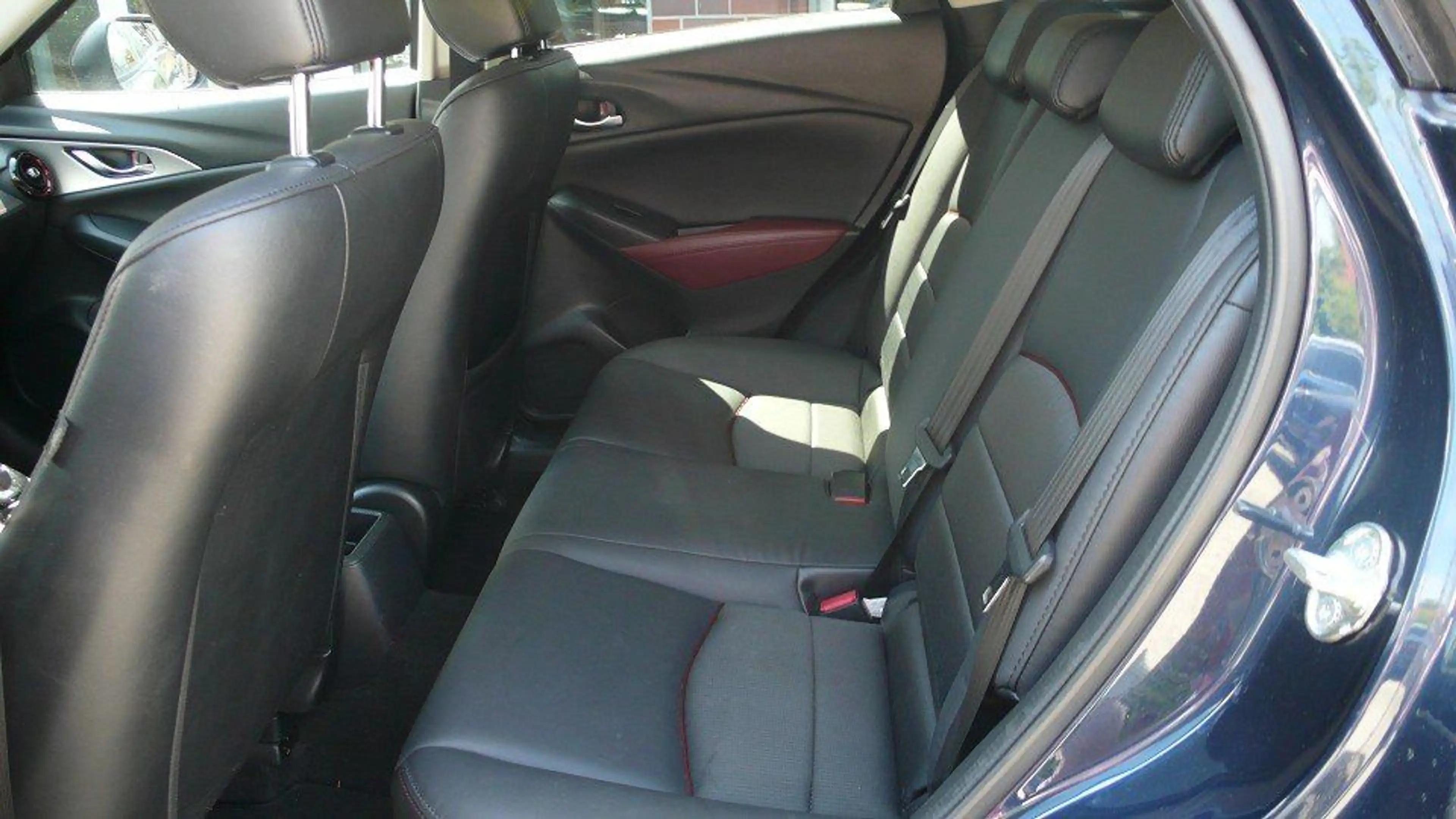 Mazda CX-3 Sports-line Automatik Navi Ganzjahresreifen — photo 8
