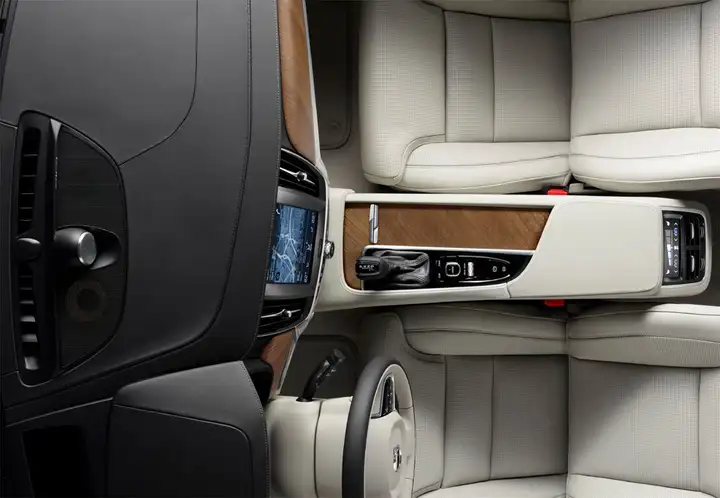 Volvo S90 2018, foto 31