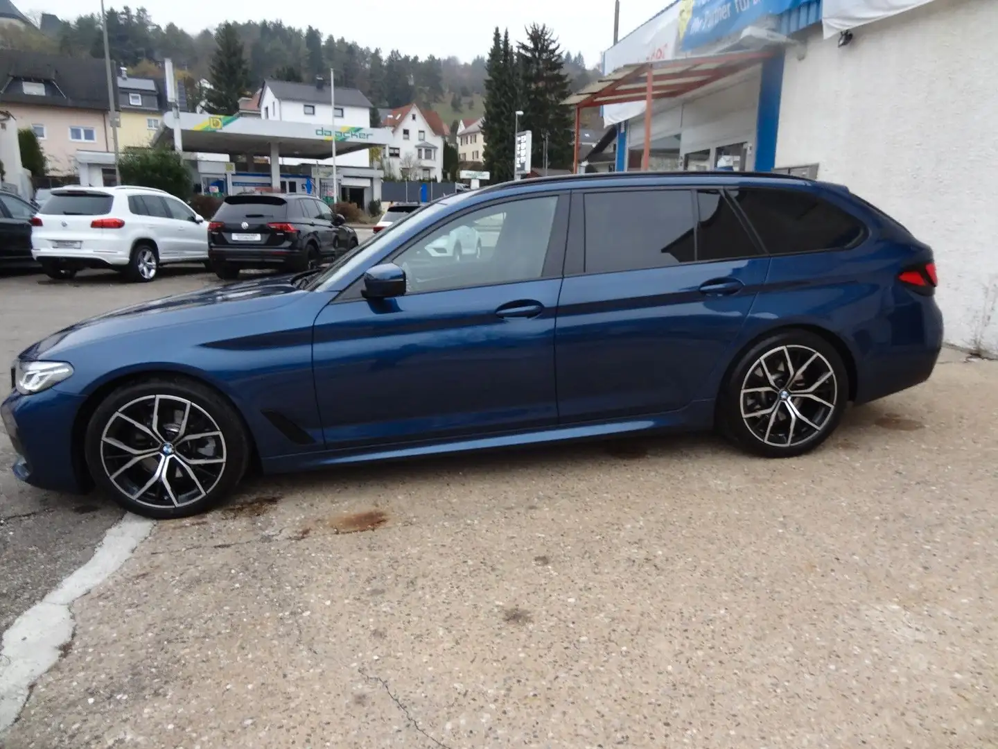 BMW 520 d xDrive M Sport/1.Hd/AHK/Virtual/Kamera/ Blau - 2