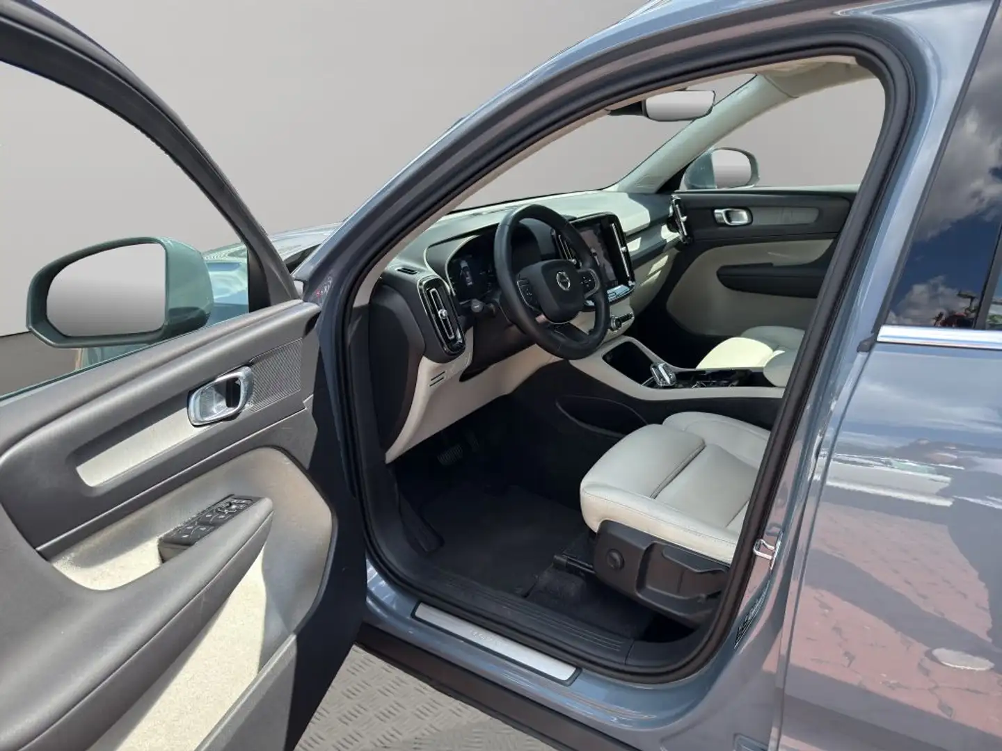 Volvo XC40 Rech. T5 Inscription+Pilot Assist+360°Kam+ Grijs - 2