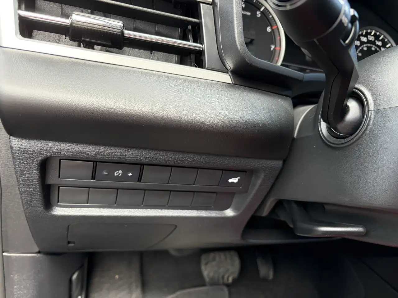 Mitsubishi Outlander снимка Mitsubishi Outlander