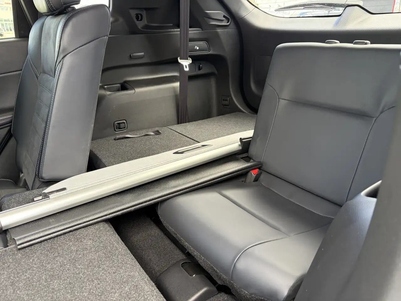 Mitsubishi Outlander снимка Mitsubishi Outlander