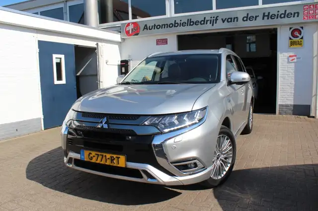 Mitsubishi Outlander 2.4 PHEV Intense+
