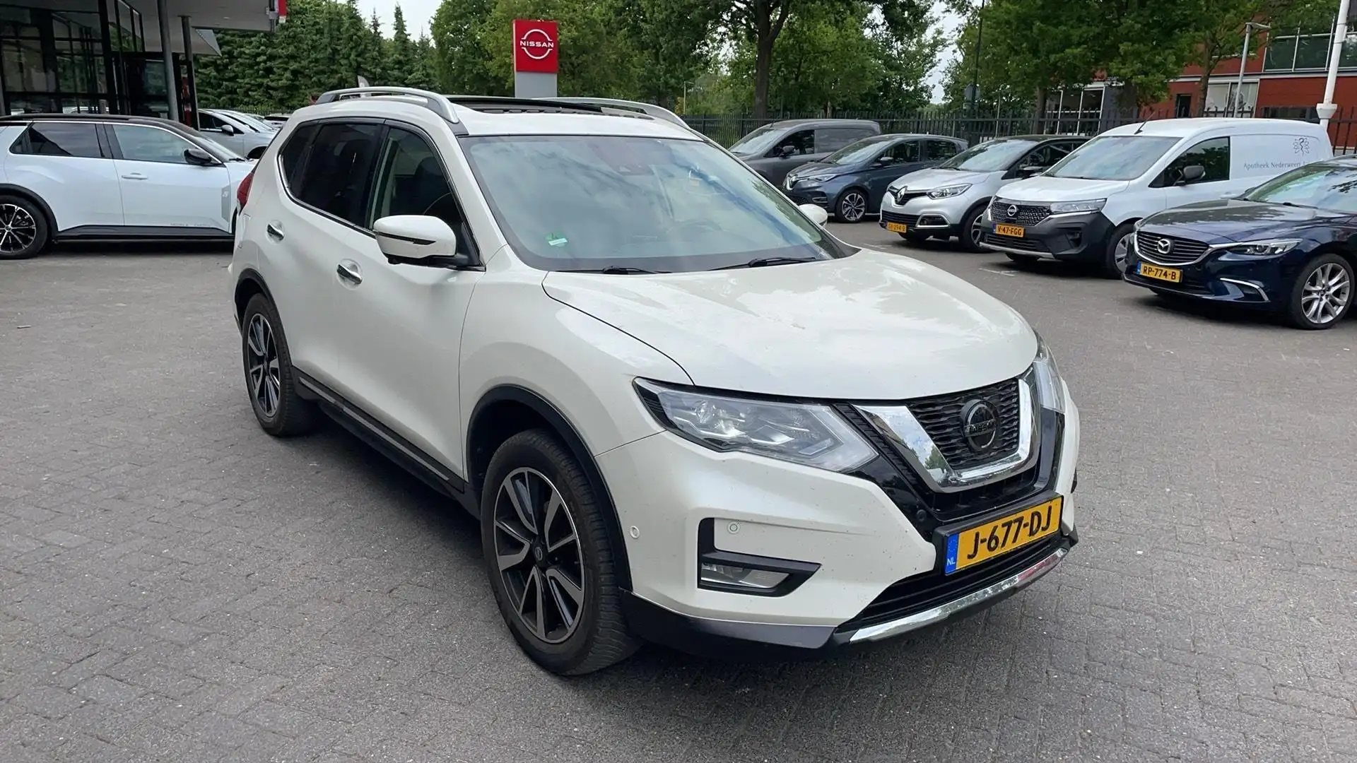 Nissan X-Trail 1.3 DIG-T Tekna Wit - 2
