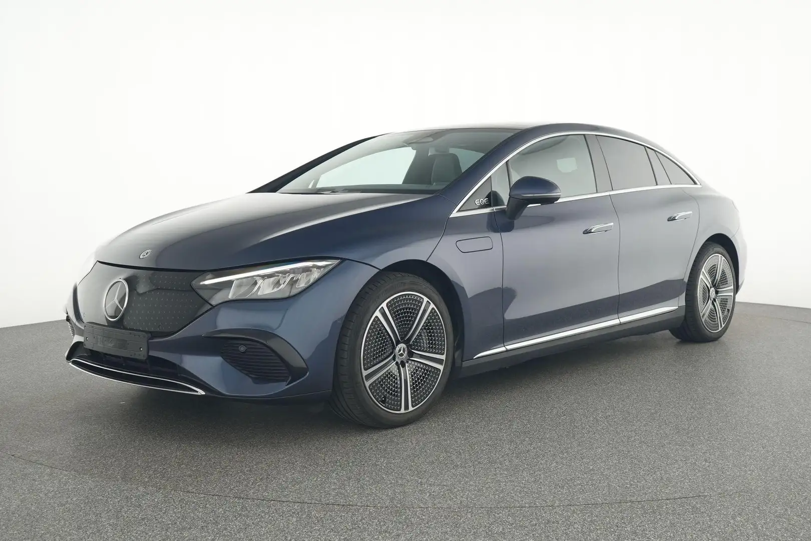 Mercedes-Benz EQE 300 Luxury Line | Panoramisch dak | Distronic | Smartp Blauw - 1