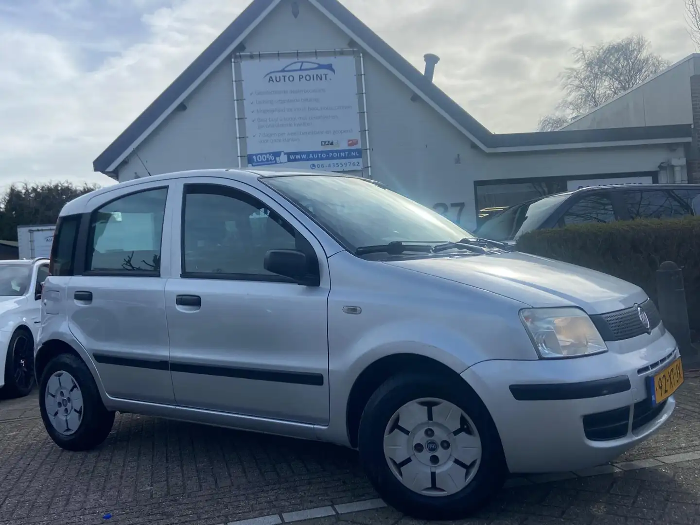 Fiat Panda 1.1 STUURBEKR/5-DEURS/ZUINIG/104300KM! Grau - 2