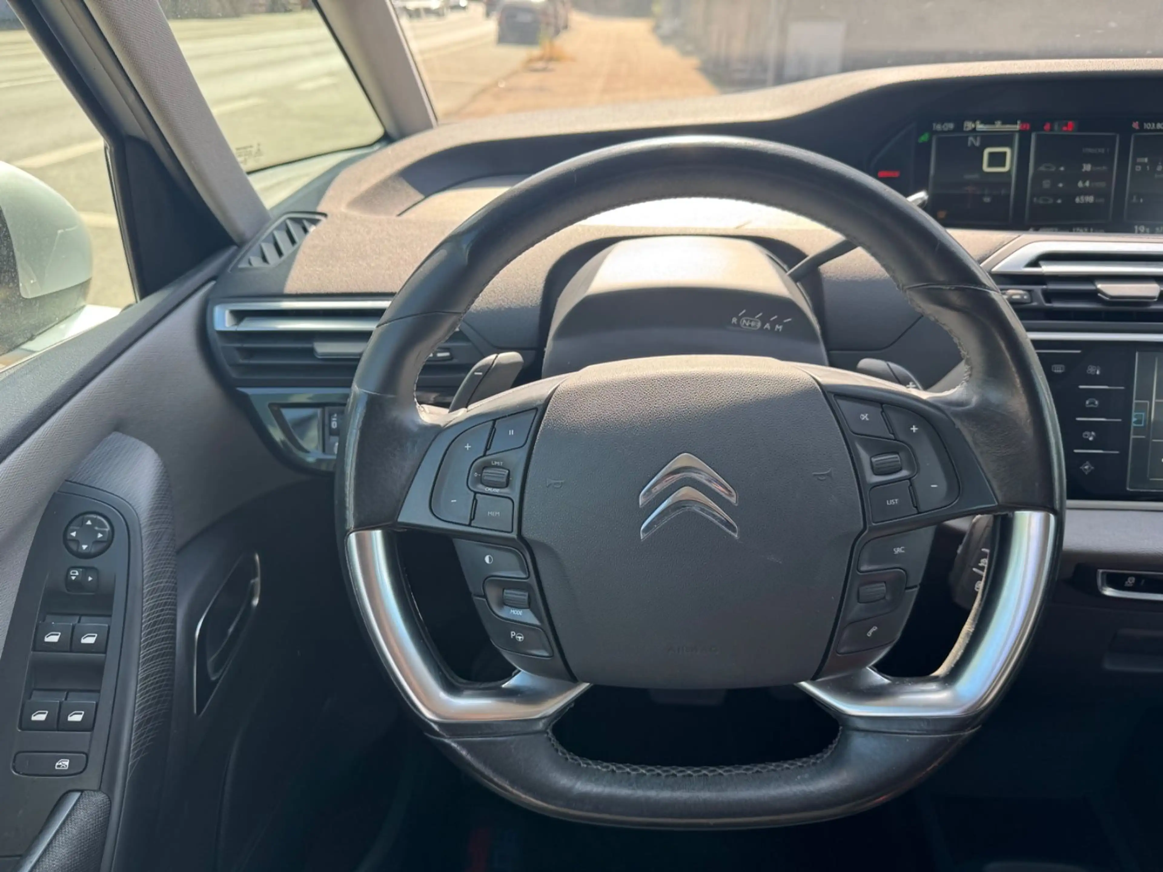 Citroen C4 Picasso C4PicassoSpacetourer Intensive/AUT/R-KAMERA/SHZ — photo 10