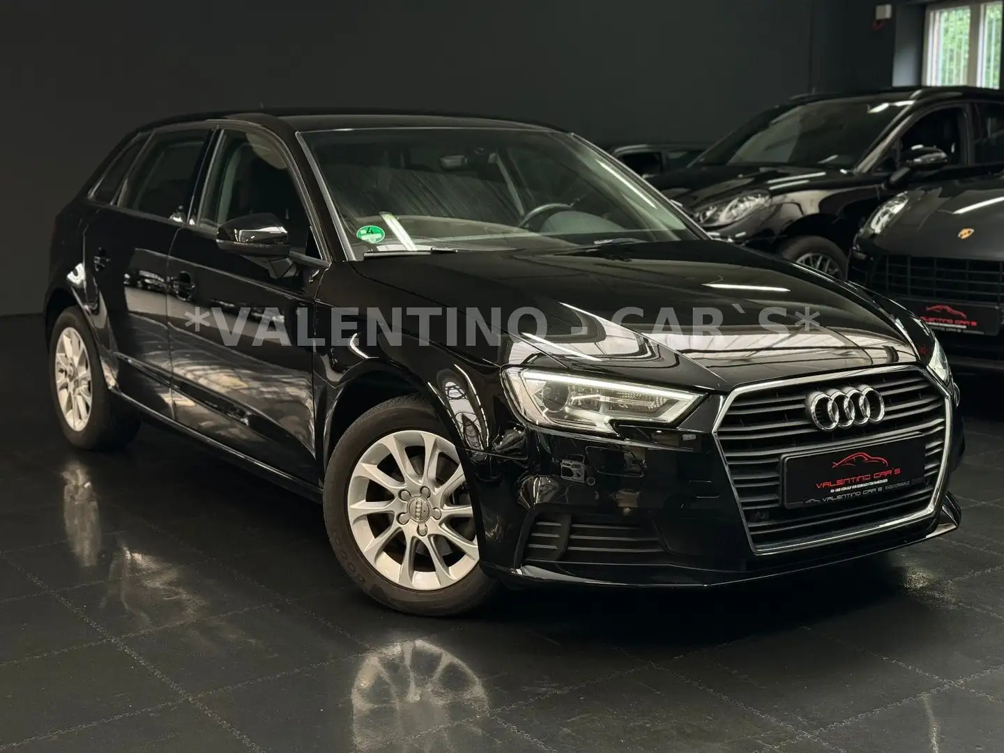 Audi A3 Sportback 1.0 TFSI S-Tronic/Nav/BiXen/Shz/Pdc Negro - 1