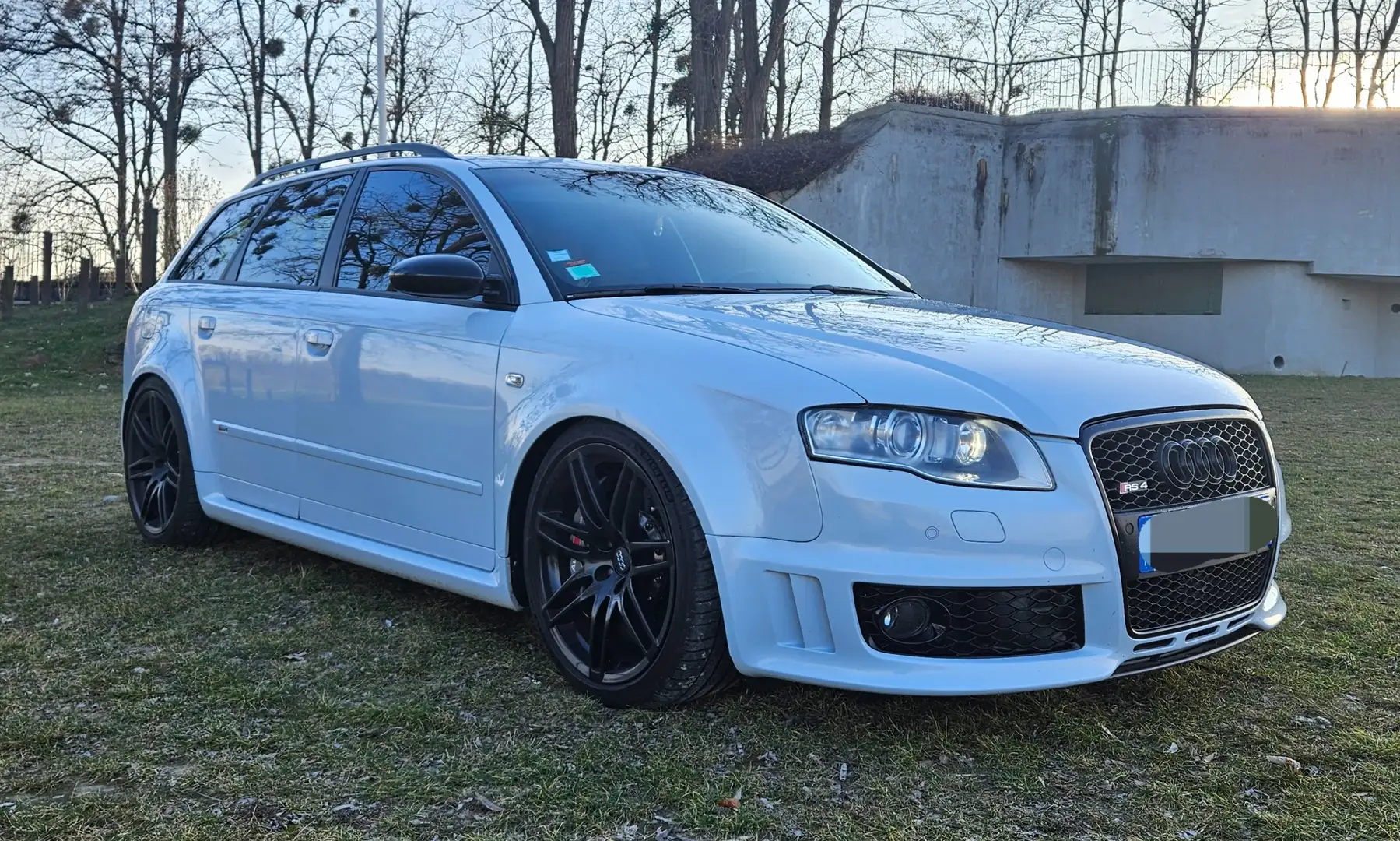 Audi RS4 Avant Quattro Gris - 2