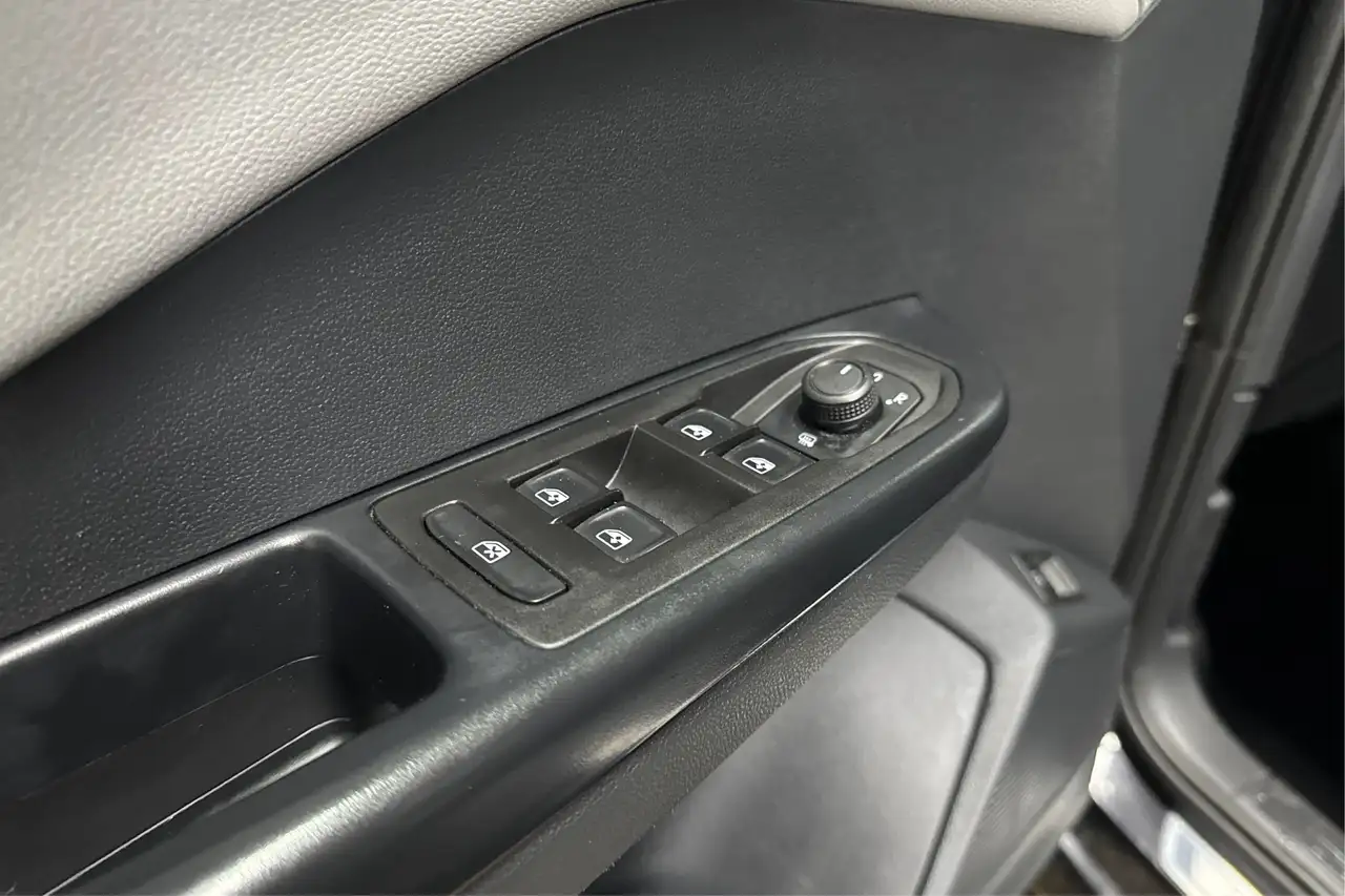 Volkswagen Taos снимка Volkswagen Taos