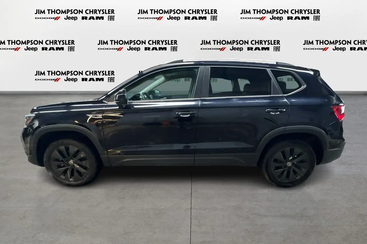 Volkswagen Taos снимка Volkswagen Taos