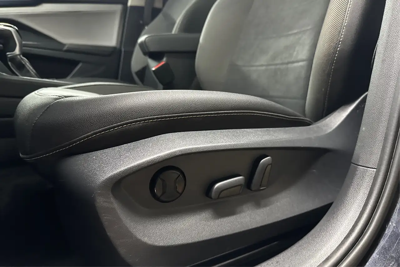 Volkswagen Taos снимка Volkswagen Taos
