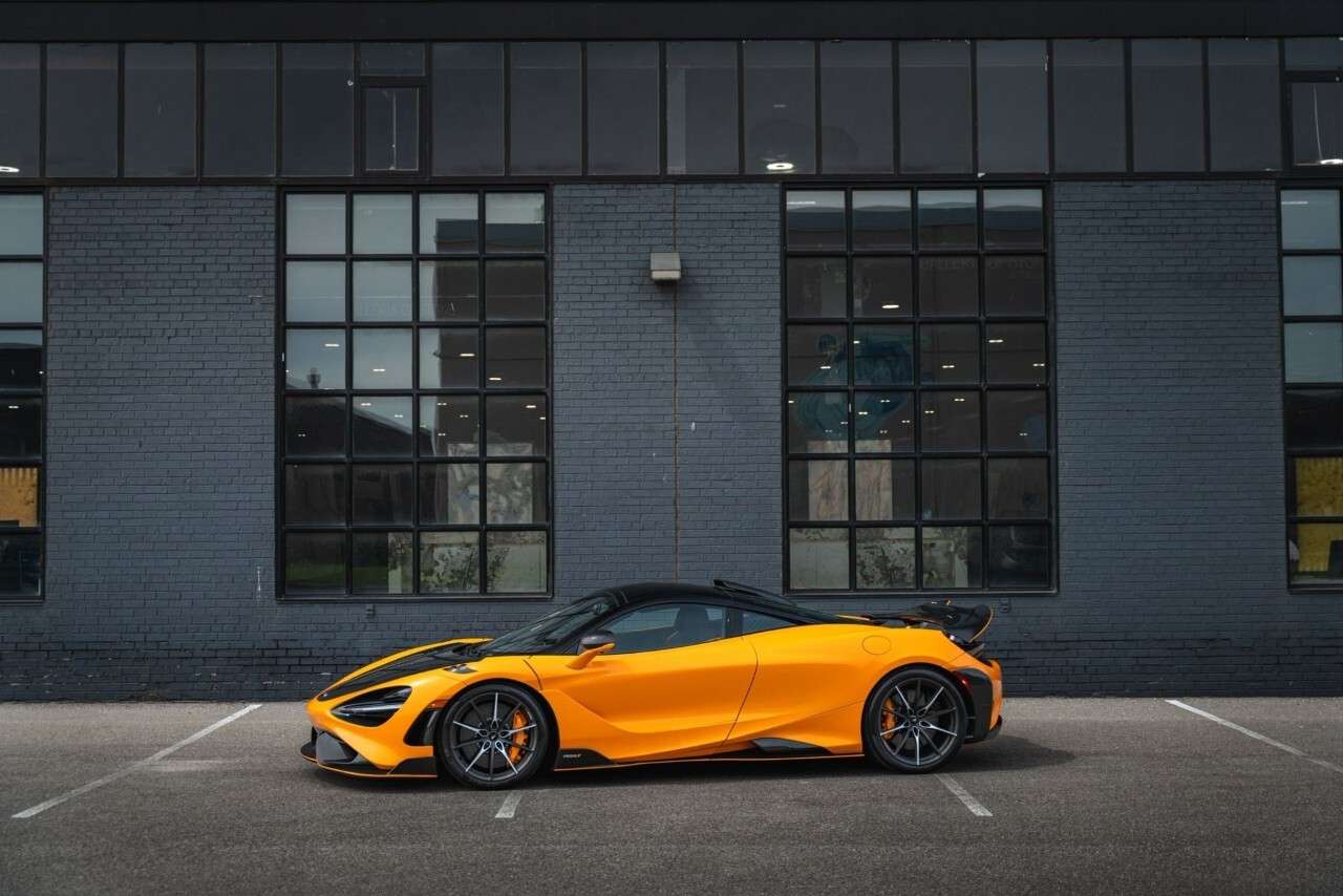 2021 McLaren 765 Coupe