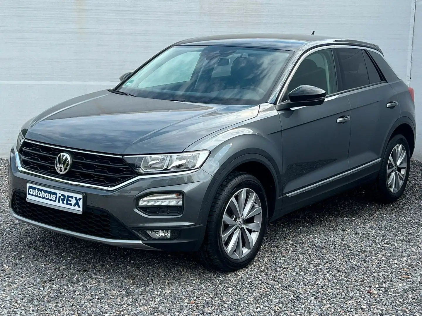 Volkswagen T-Roc 1,5 TSI ACT DSG "Style" ACC COCKPIT Grau - 1