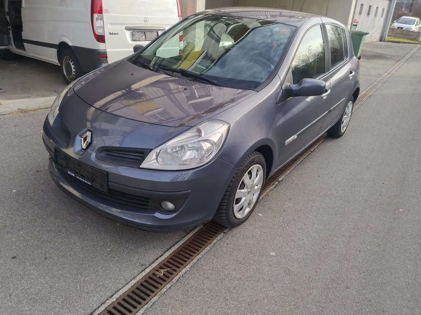 Renault Clio Clio Rip Curl 1,2 16V Rip Curl Grün - 2