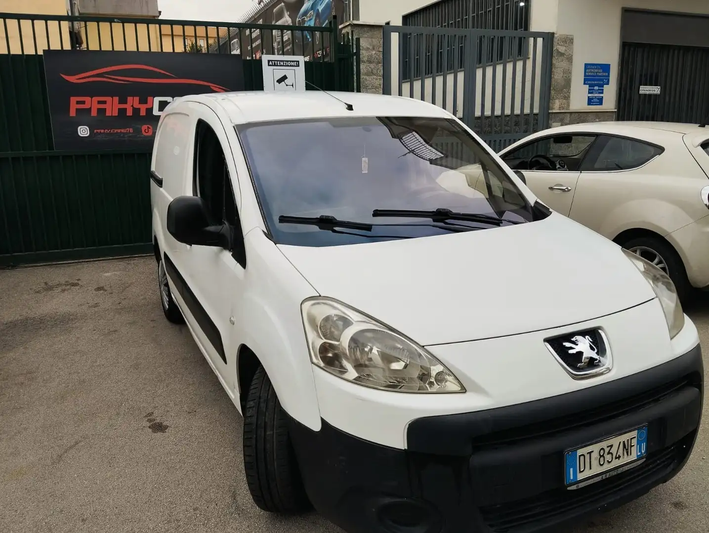 Peugeot Partner 1.6 HDi 90CV L1 2 posti Furgone Biały - 1