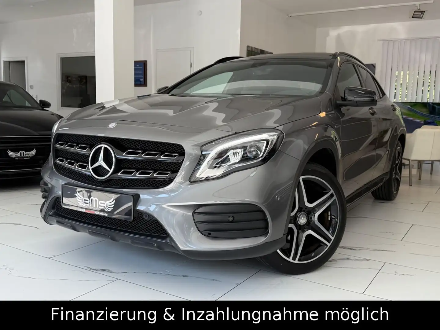 Mercedes-Benz GLA 200 Edition AMG  Garantie bis 07.2026 Grau - 1