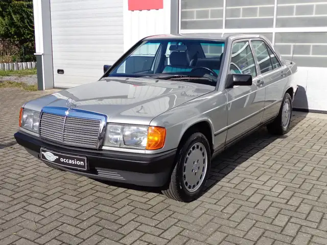 Mercedes-Benz 190 2.3 E AUTOMAAT 104061 KM Zeer mooi