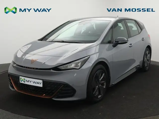 CUPRA Born Born Business Edition 204PK *AUTOMAAT*SPORTZETELS*CAMERA*PDC*ACC*NAVI*APP-CONNECT*...*