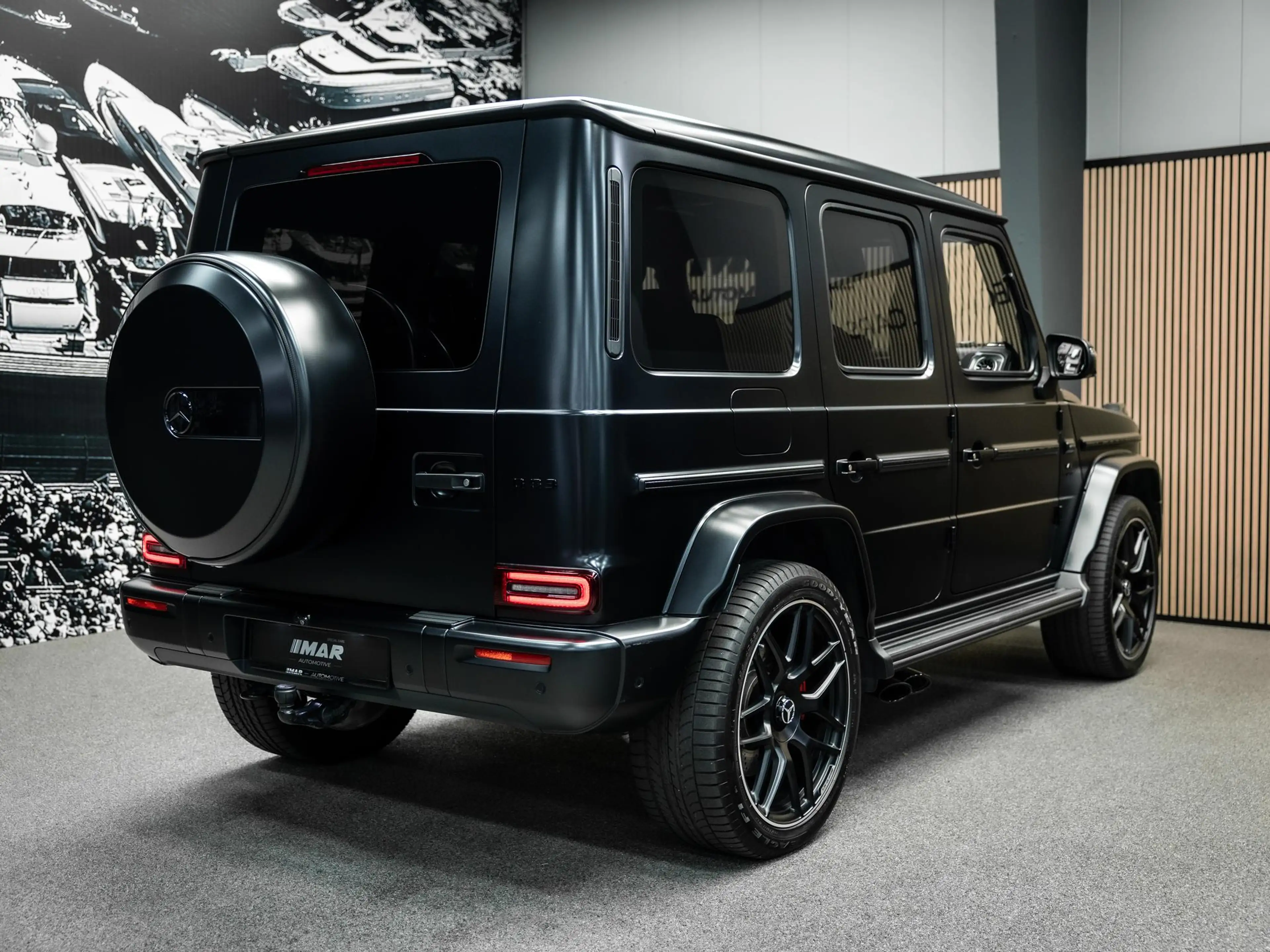 Mercedes-Benz G 63 AMG Vol uitgevoerde manufactur magno black, rode stiks — photo 19