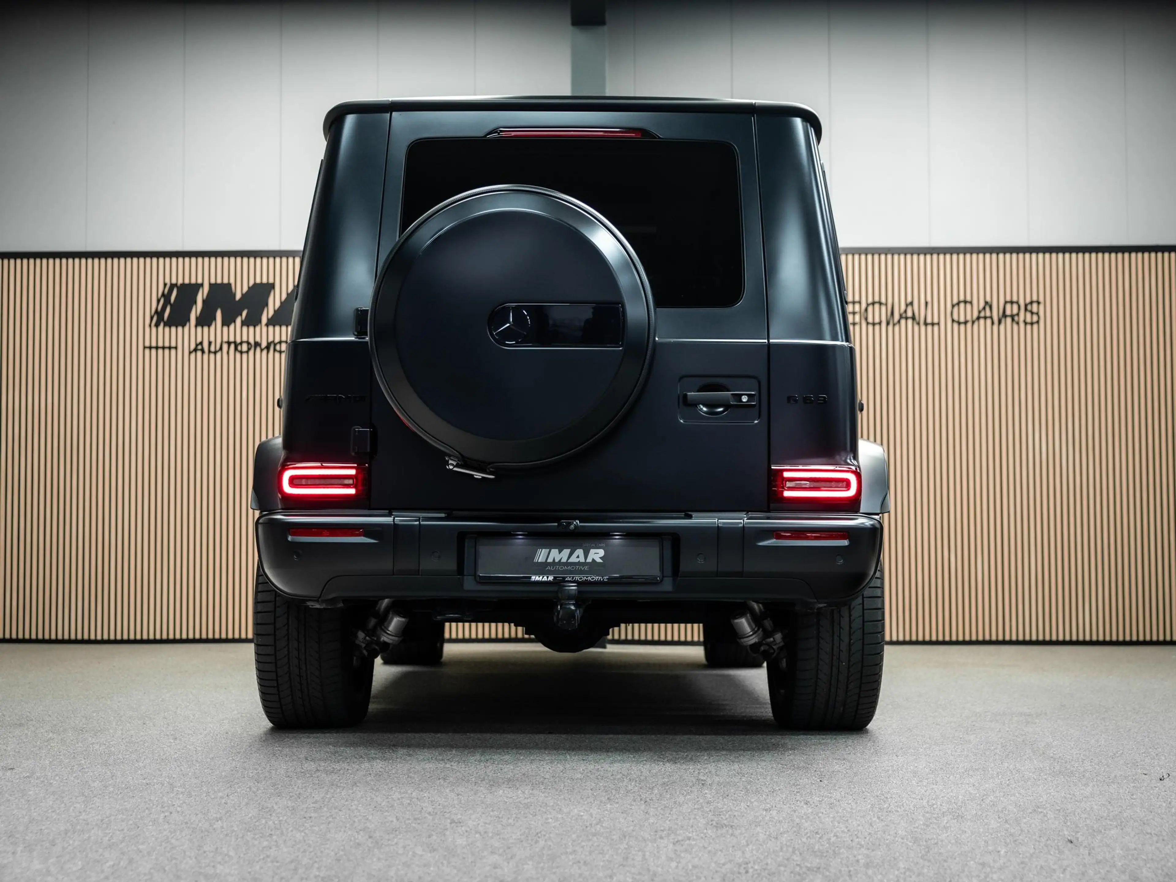 Mercedes-Benz G 63 AMG Vol uitgevoerde manufactur magno black, rode stiks — photo 12