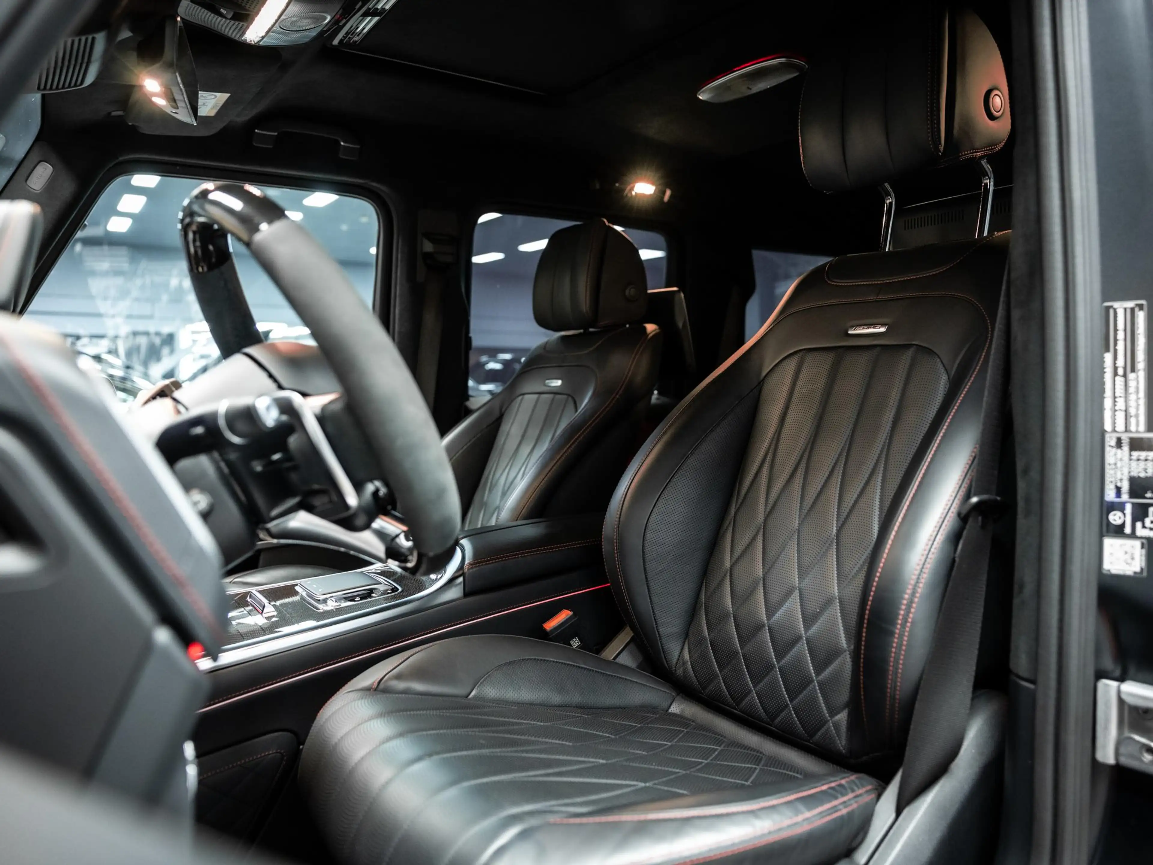 Mercedes-Benz G 63 AMG Vol uitgevoerde manufactur magno black, rode stiks — photo 3