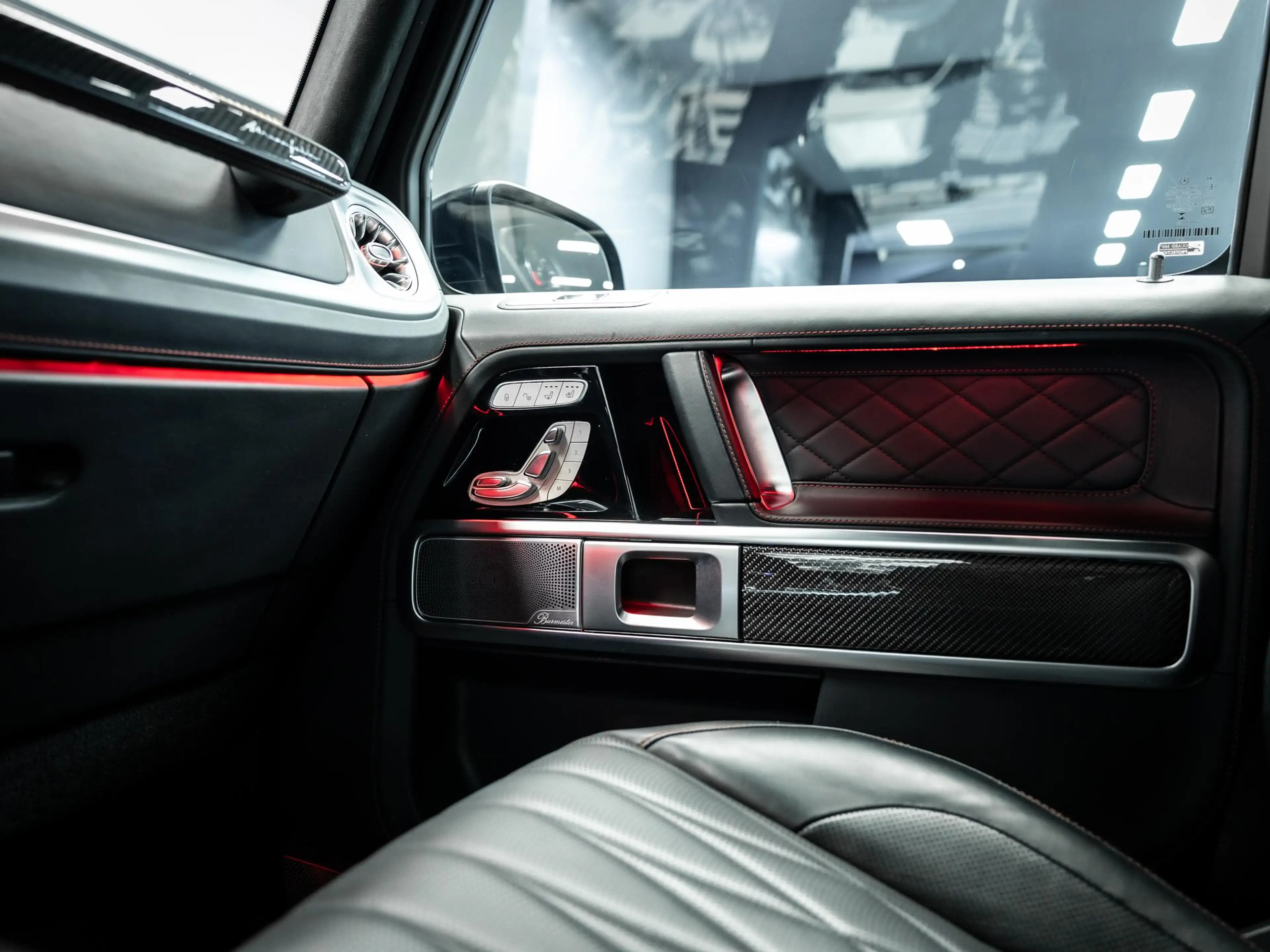 Mercedes-Benz G 63 AMG Vol uitgevoerde manufactur magno black, rode stiks — photo 46