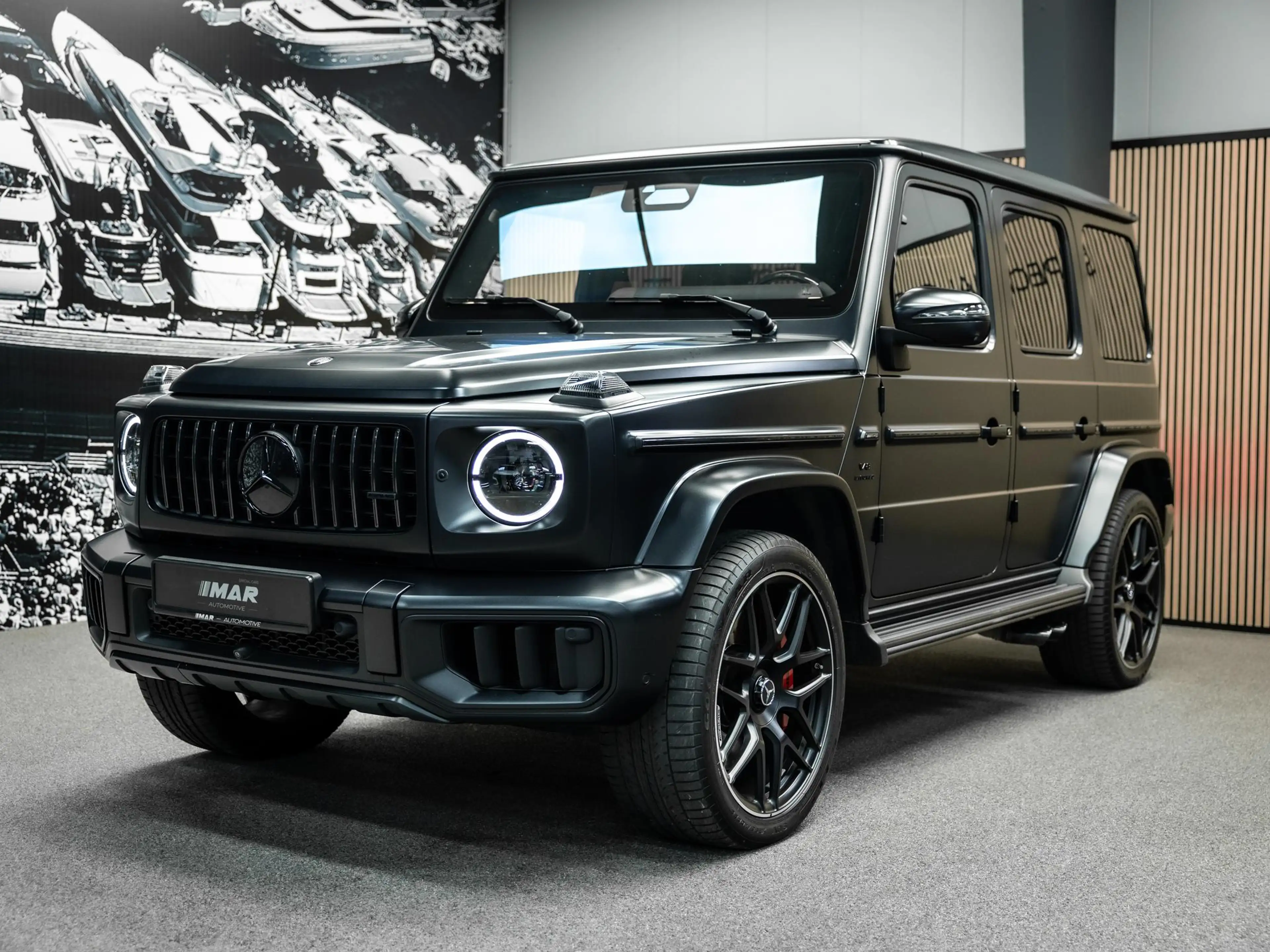 Mercedes-Benz G 63 AMG Vol uitgevoerde manufactur magno black, rode stiks — photo 6
