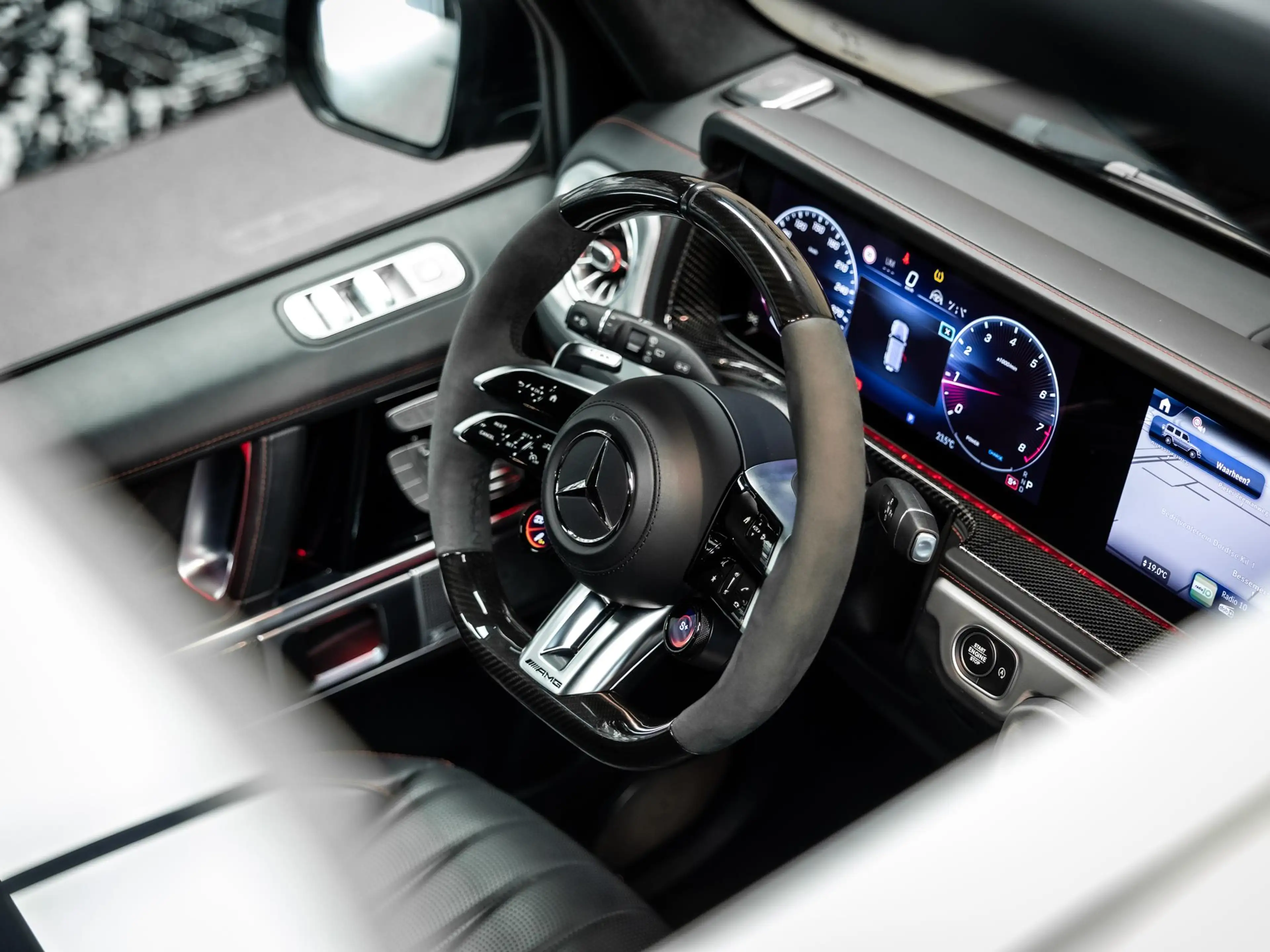 Mercedes-Benz G 63 AMG Vol uitgevoerde manufactur magno black, rode stiks — photo 20