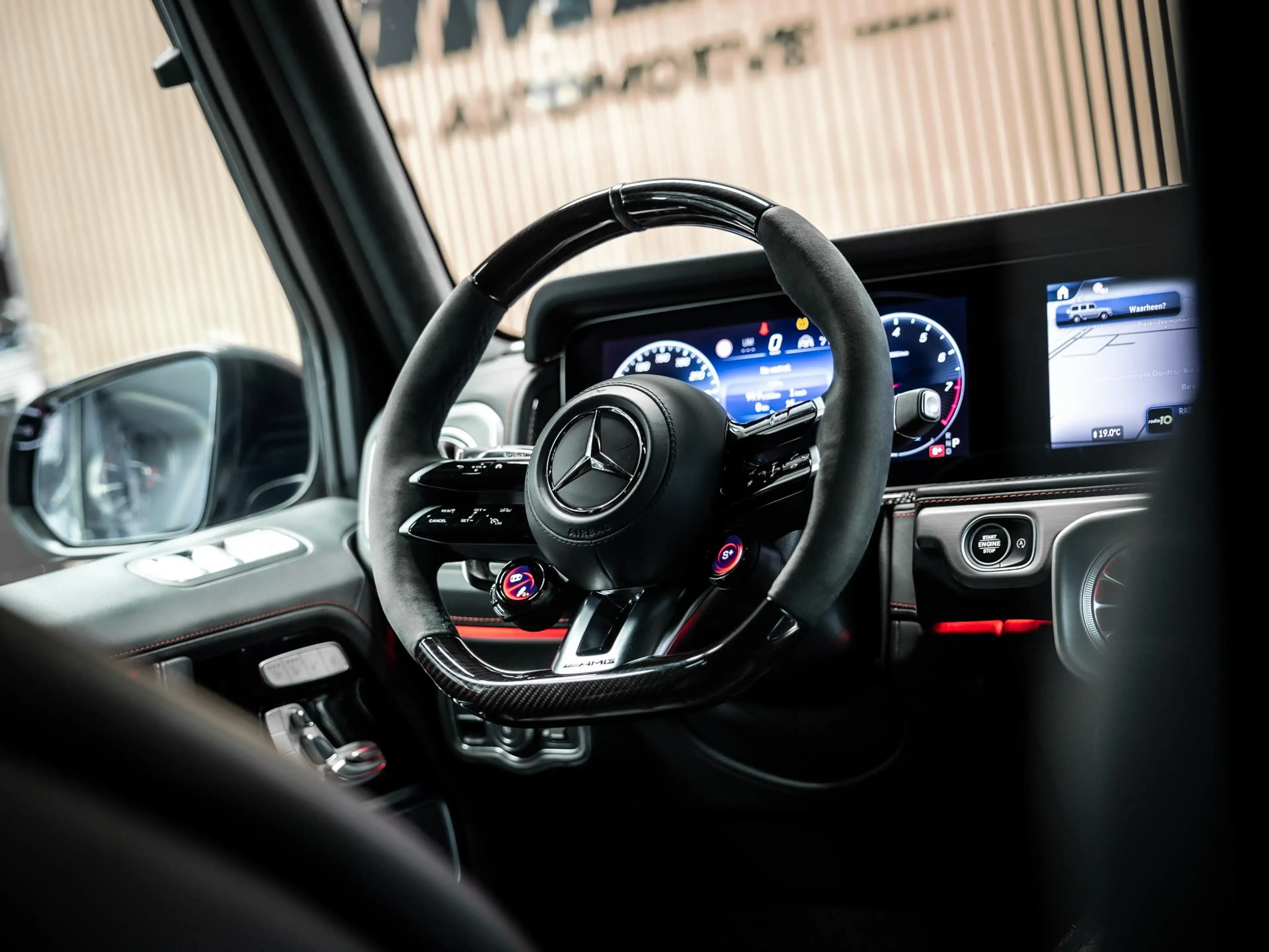 Mercedes-Benz G 63 AMG Vol uitgevoerde manufactur magno black, rode stiks — photo 30
