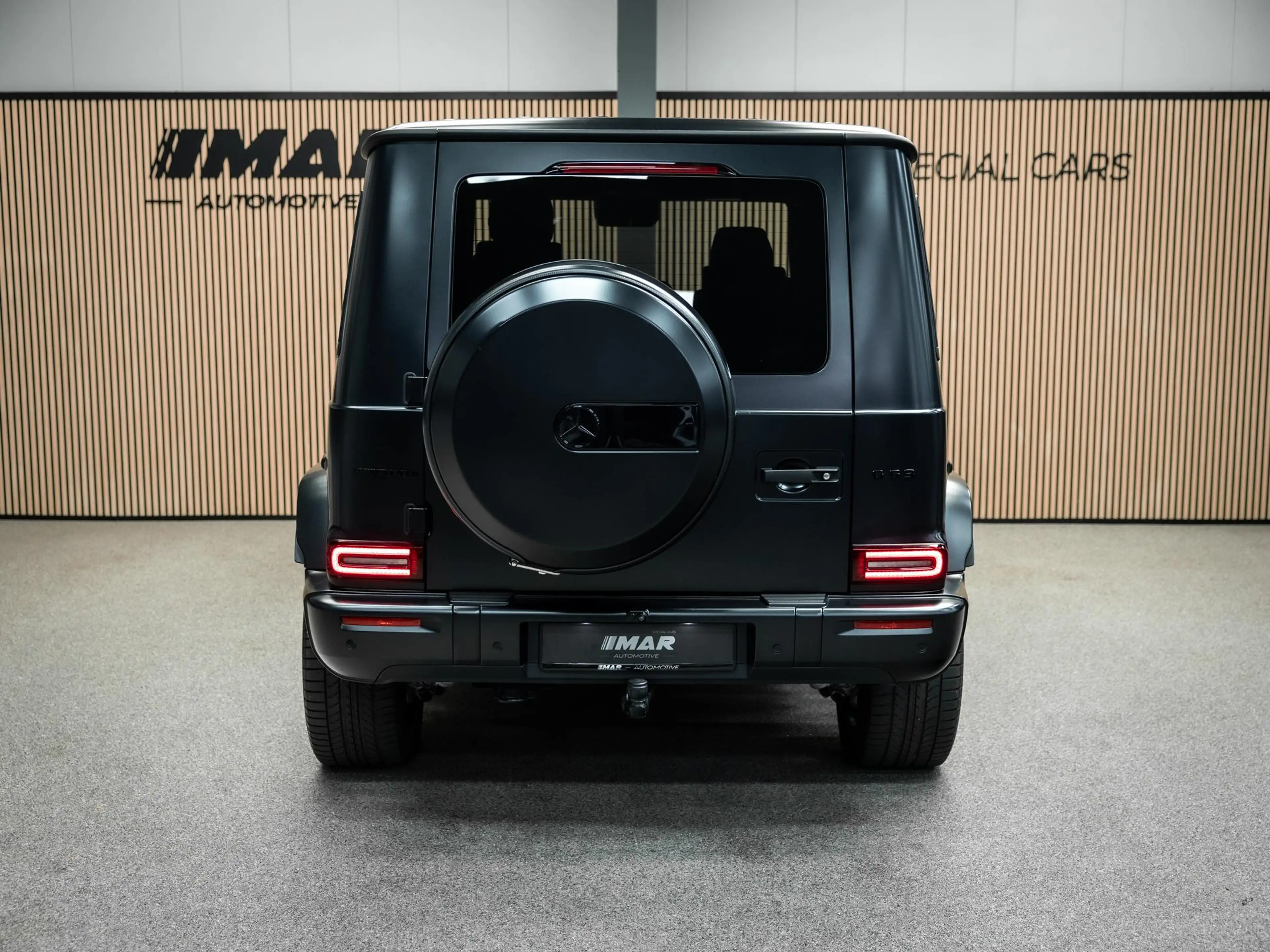 Mercedes-Benz G 63 AMG Vol uitgevoerde manufactur magno black, rode stiks — photo 14