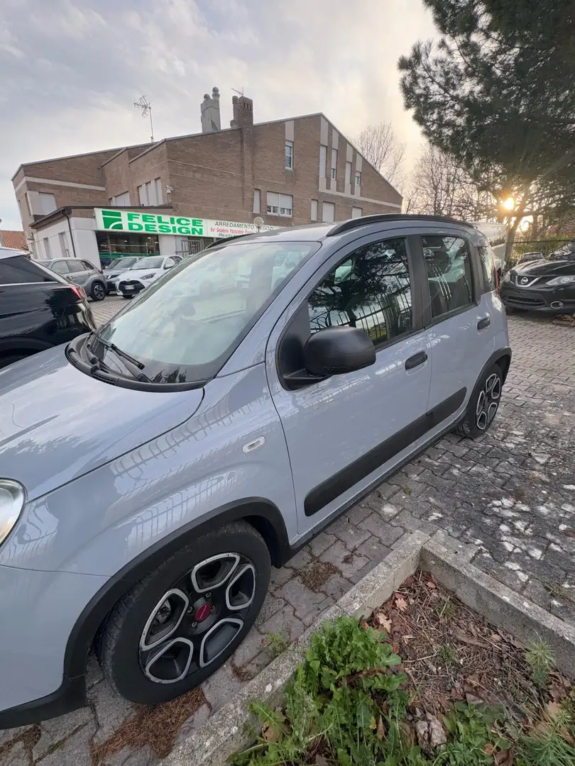 Fiat Panda 1.0 FireFly S&S Hybrid City Life Grigio - 2