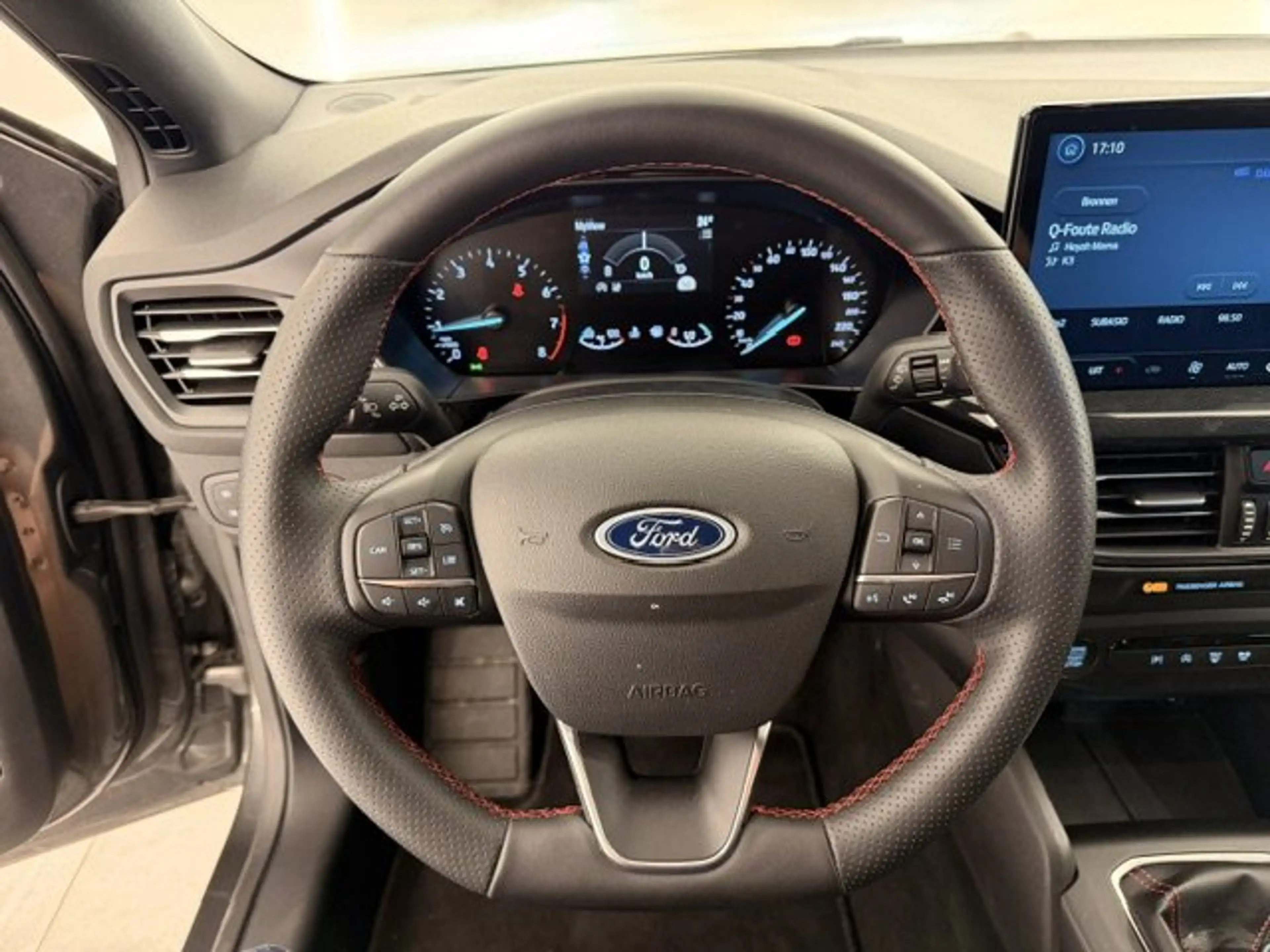 Ford Focus ST-LINE HYBRID BENZINE 27000KM!!!! — photo 8