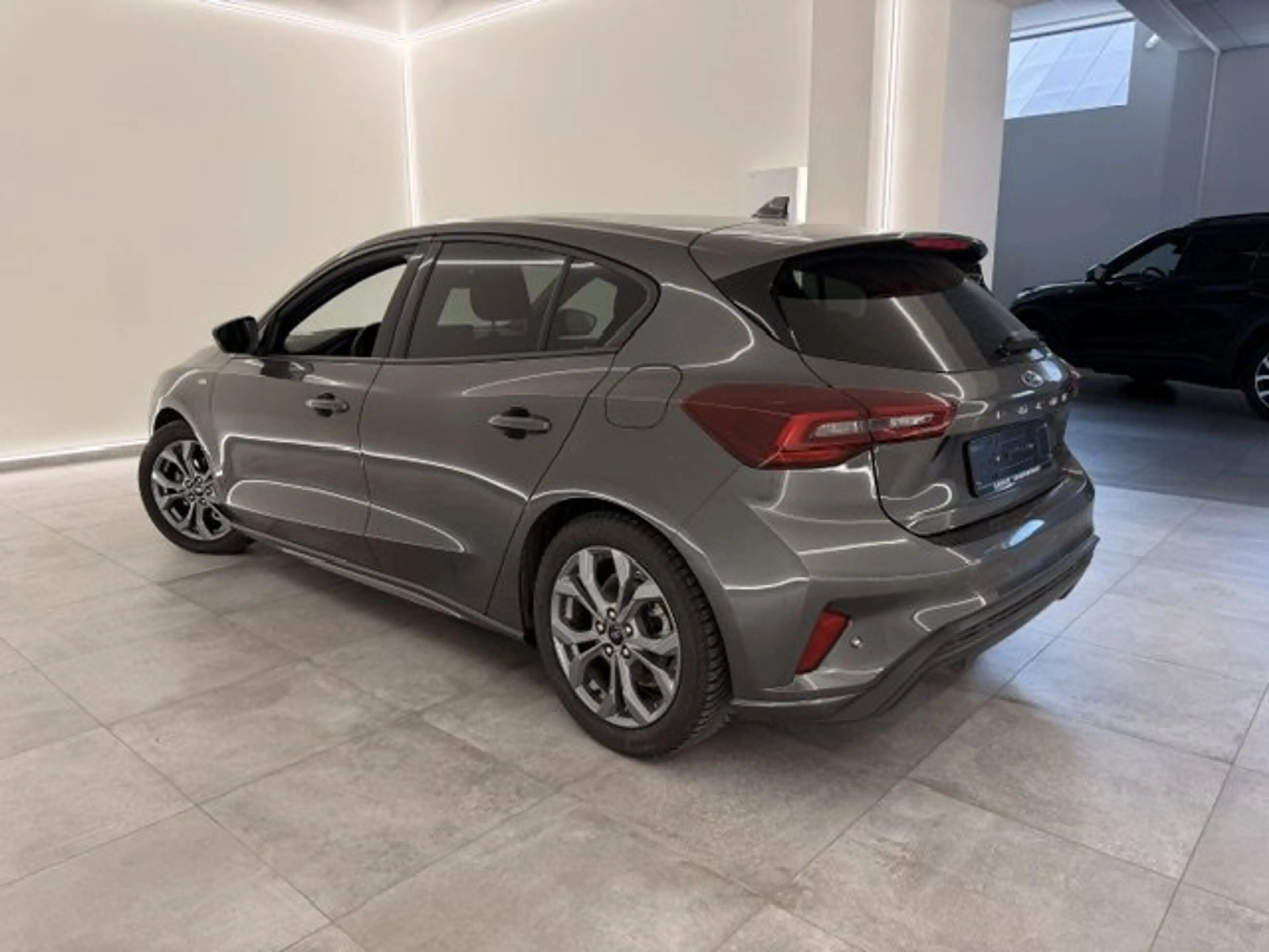 Ford Focus ST-LINE HYBRID BENZINE 27000KM!!!! — photo 5