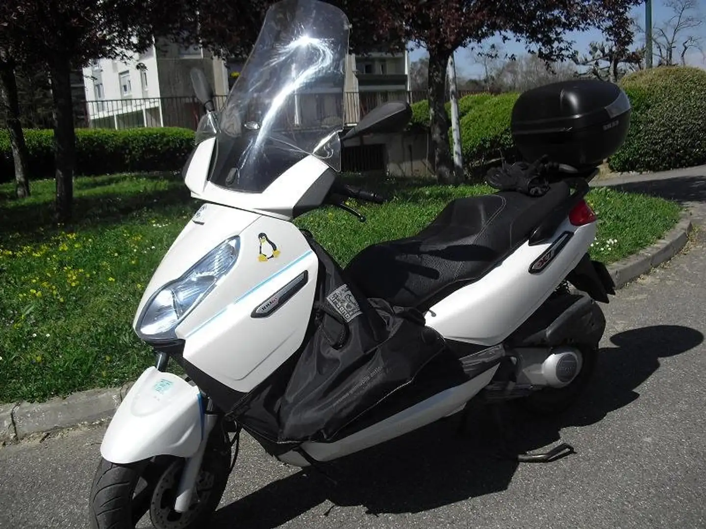 Piaggio XEvo 250 X7 EVO 300cc Blanc - 2