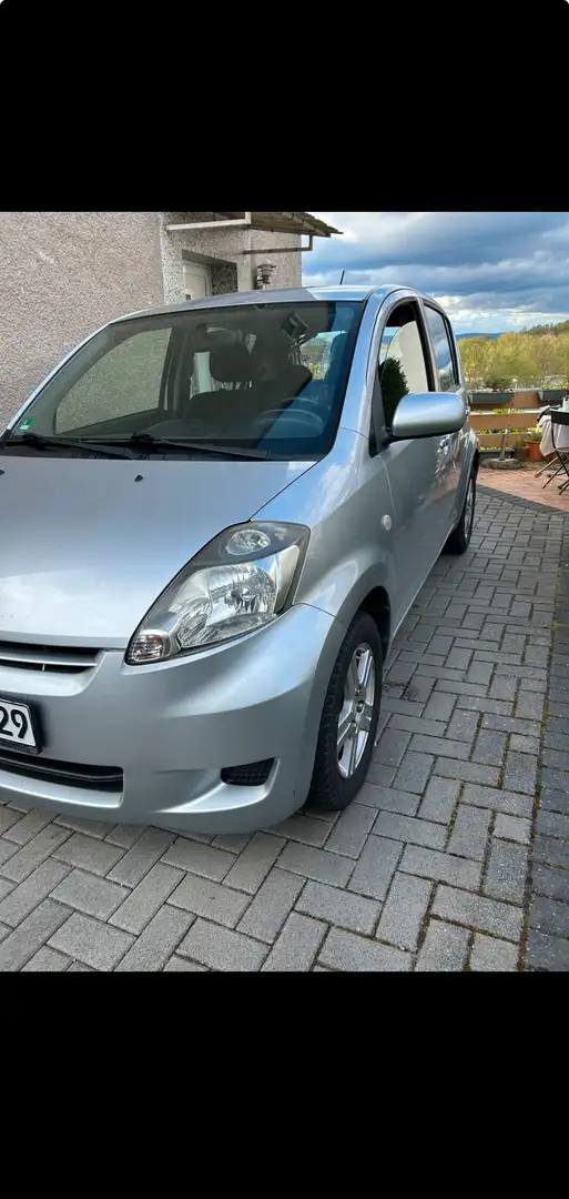 Daihatsu Sirion 1.3 Argintiu - 2