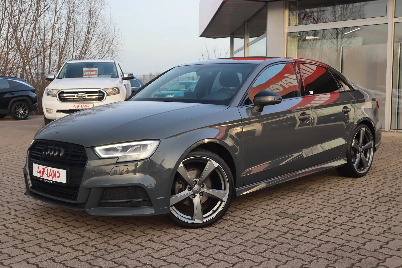 Audi A3 35 1.5 TFSI S-Line LED Sitzheizung AHK PDC Gri - 2
