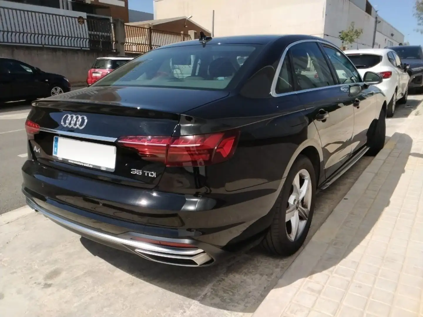 Audi A4 2.0 TDI 163 ADVANCED BERLINA - 2