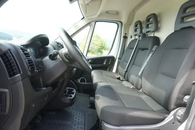 Fiat Ducato view 8