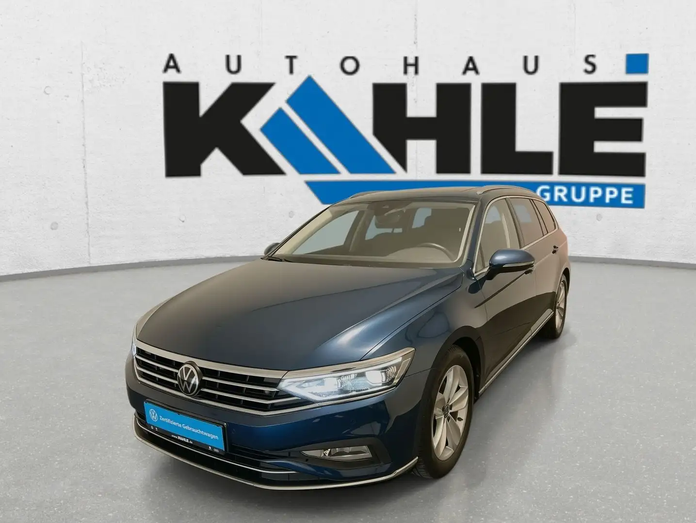 Volkswagen Passat Variant 2.0 TDI Elegance Navi Panorama LED ACC SHZ Klima R Blau - 1
