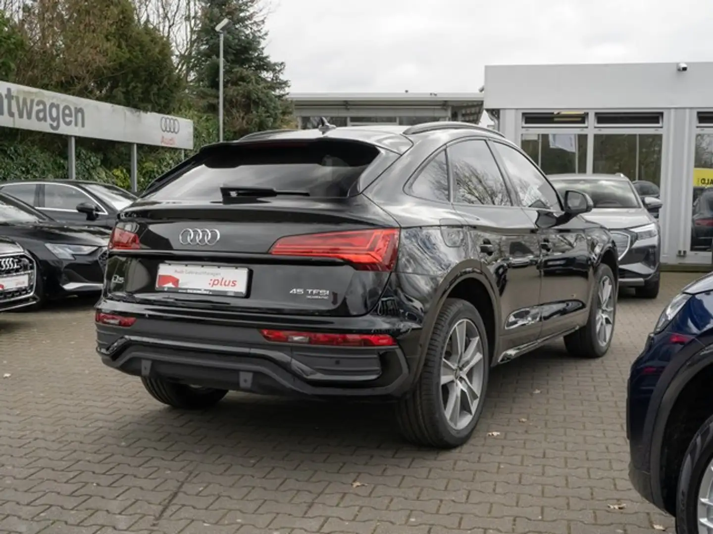 Audi Q5 Sportback 45 TFSI quattro S line LM20 Pano AHK ... Schwarz - 2
