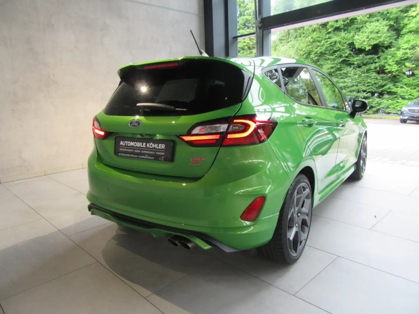 Ford Fiesta ST 1.5 EcoBo Performance 6 Gang Schalter Grün - 2